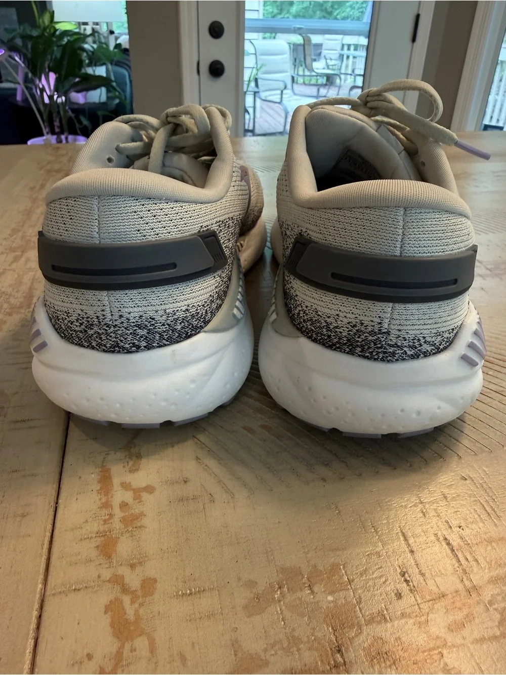 Brooks Women's Ariel GTS Running Shoes - Light Gray with Lavender